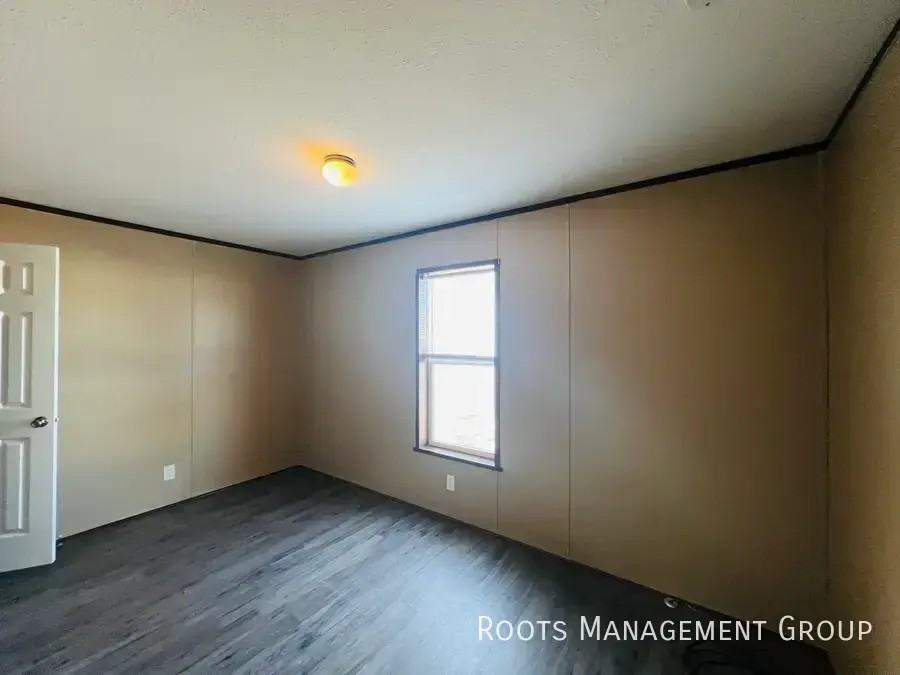 2300 E Philip Ave Trlr 15a #15A - Photo 7 of 11