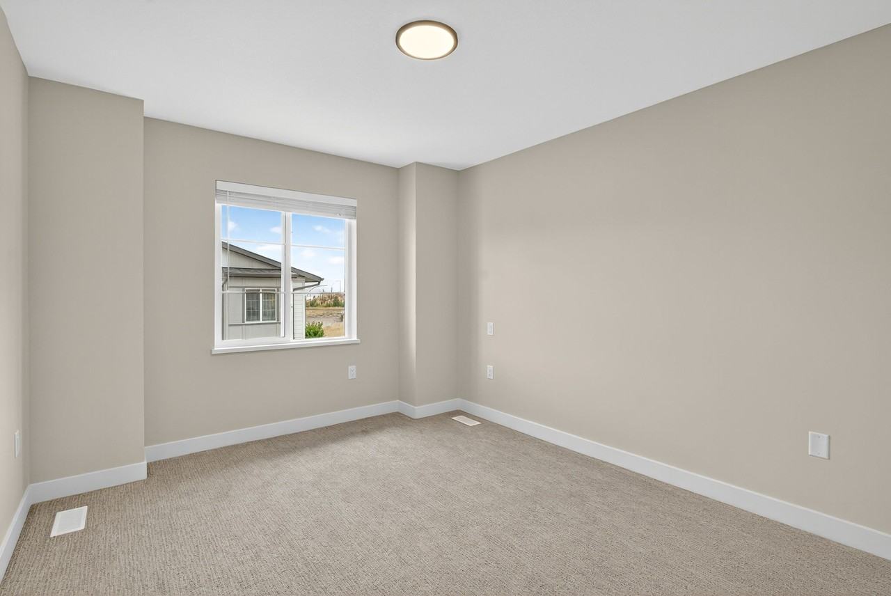 4025 Gellatly Road South #192 - Photo 7 of 27