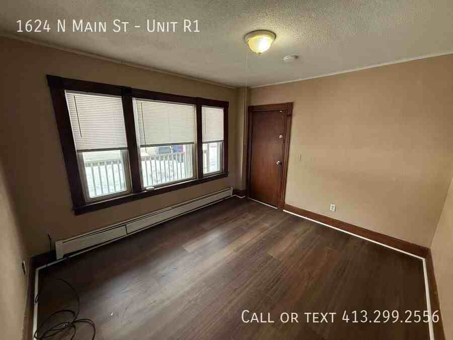 1624 N Main St #R1 - Photo 2 of 13