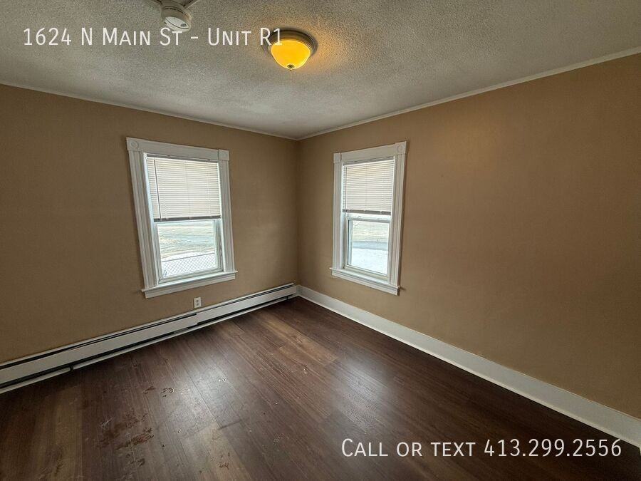 1624 N Main St #R1 - Photo 6 of 13