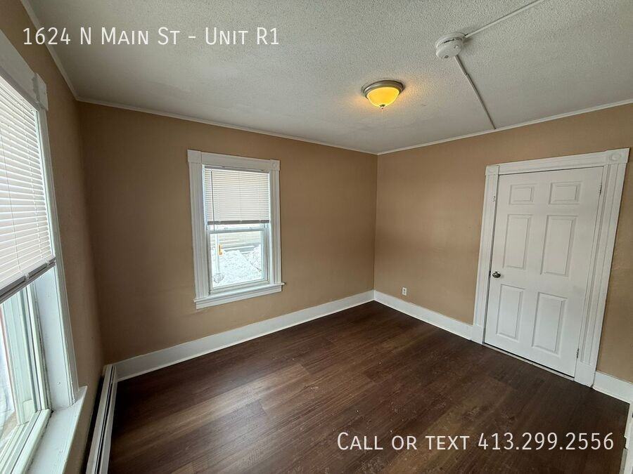 1624 N Main St #R1 - Photo 7 of 13