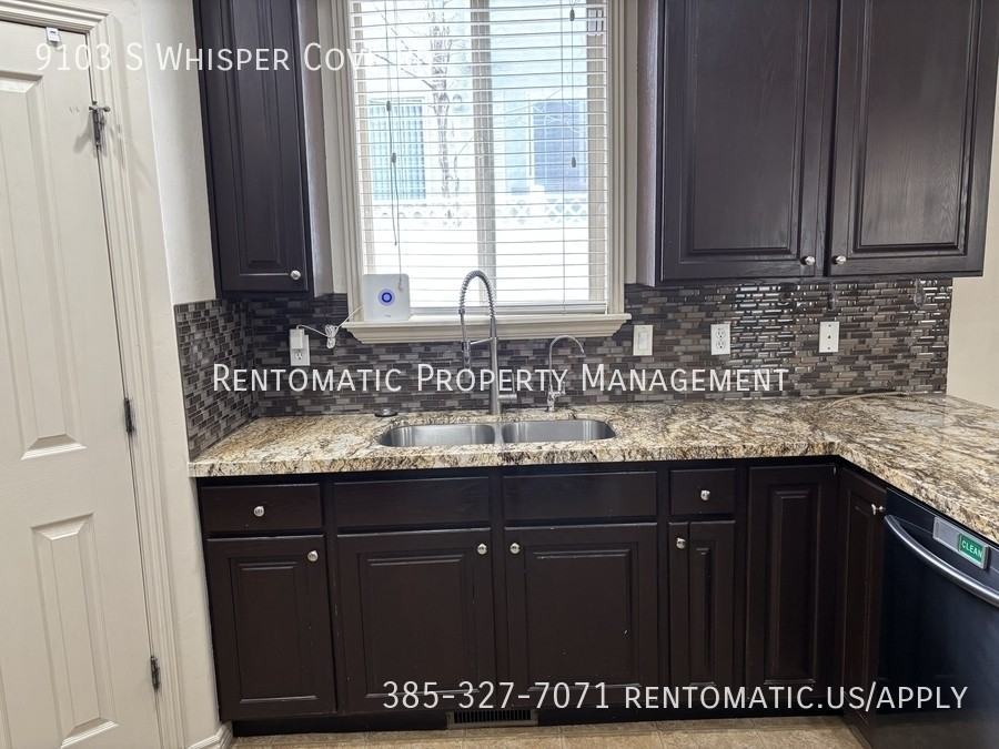 9103 S Whisper Cove Rd - Photo 7 of 50