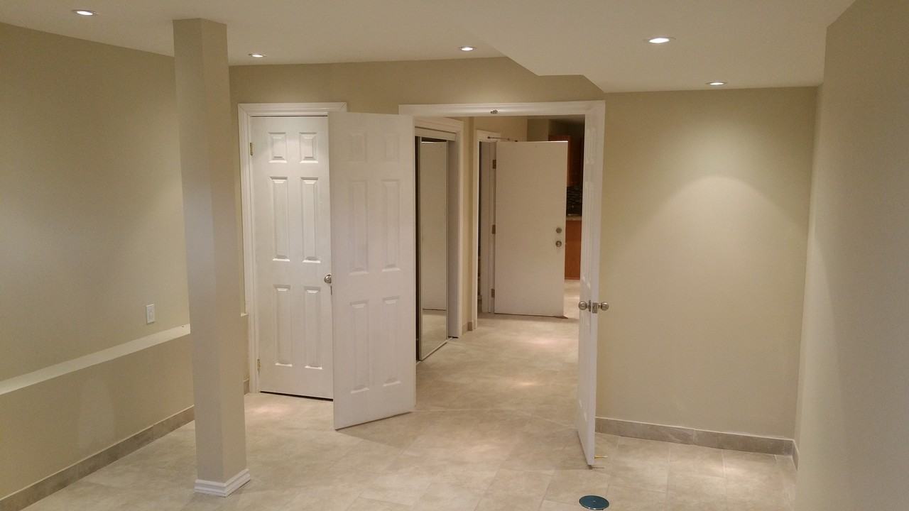 113 Edgewood Avenue - Photo 4 of 9