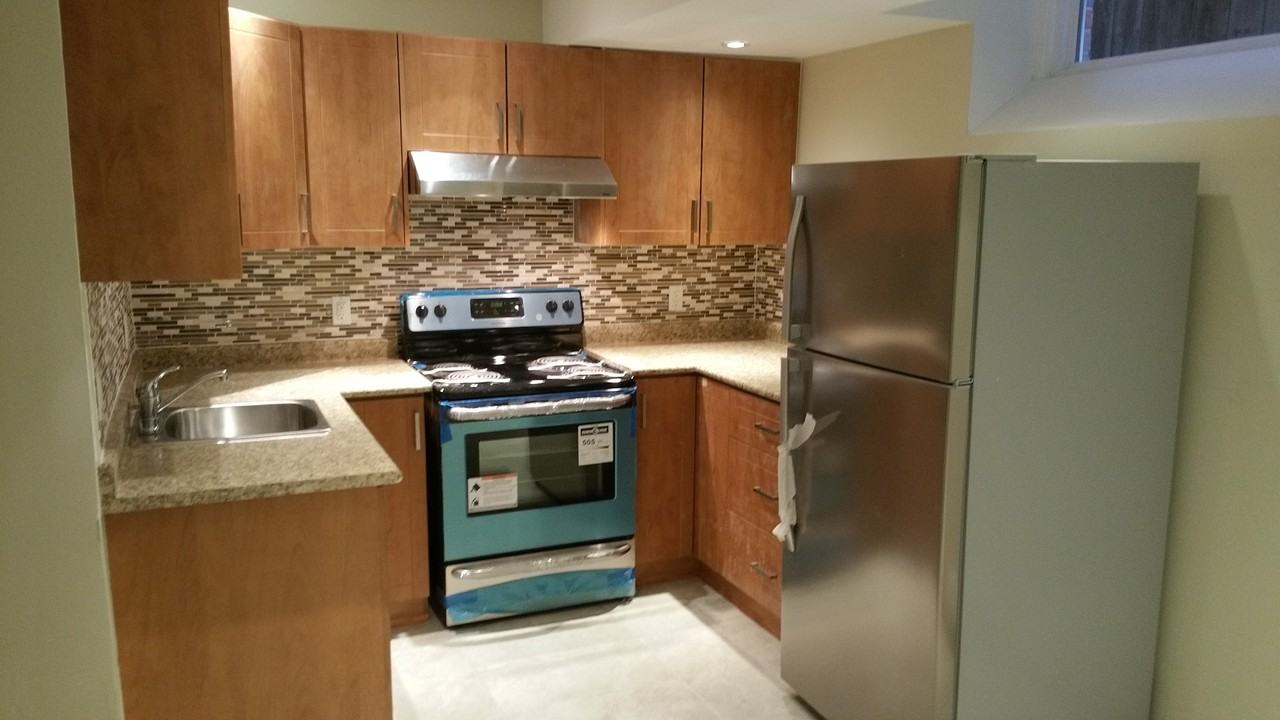 113 Edgewood Avenue - Photo 3 of 9