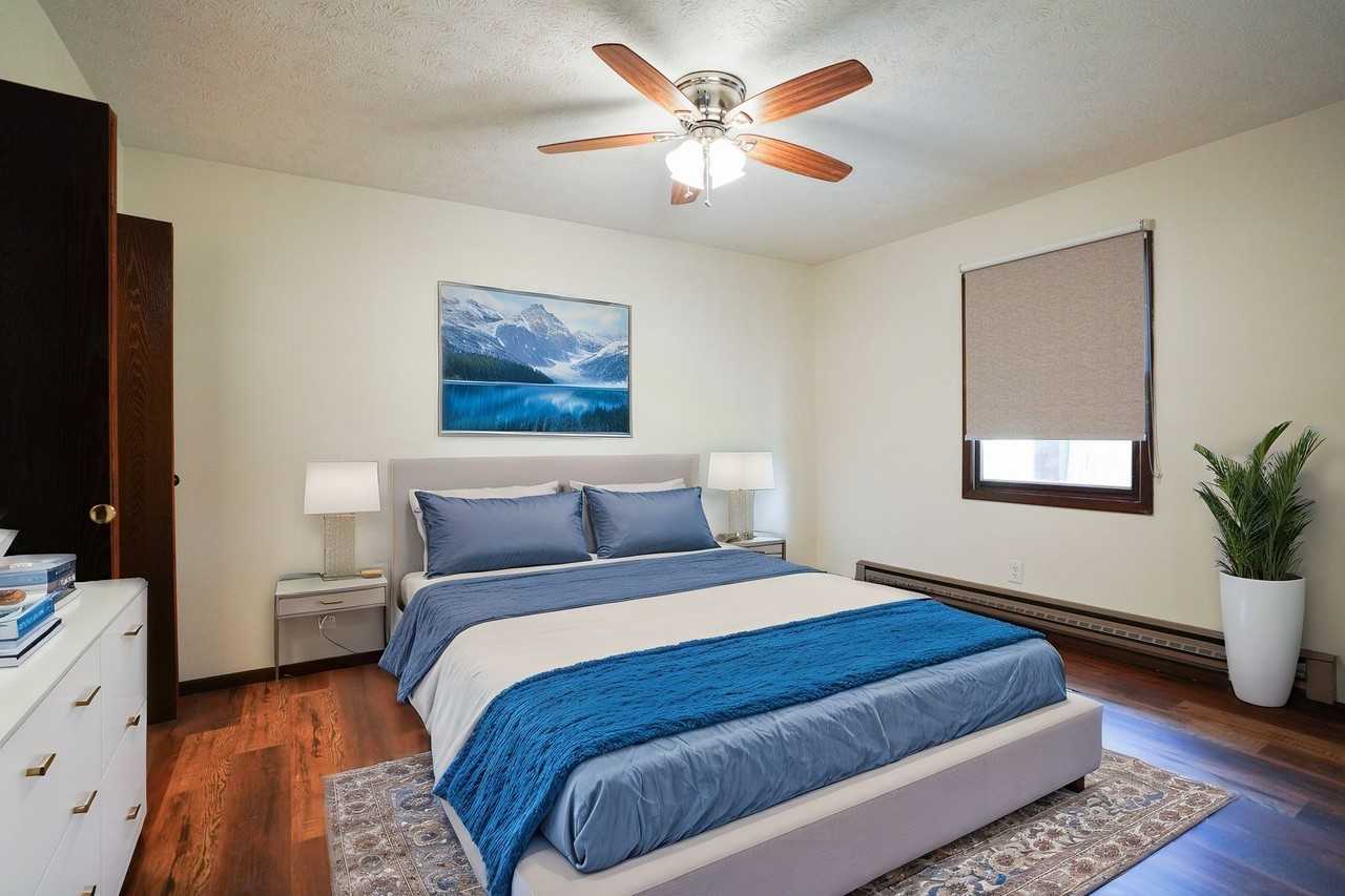 855 S Hazel St #2 - Photo 4 of 11