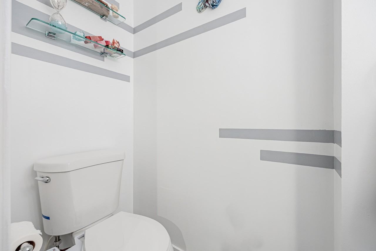 760 Lawrence Avenue West #121 - Photo 7 of 28