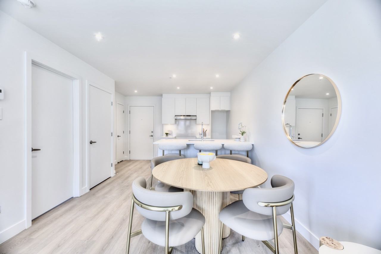 110 Rue de l'Église #3 - Photo 2 of 11