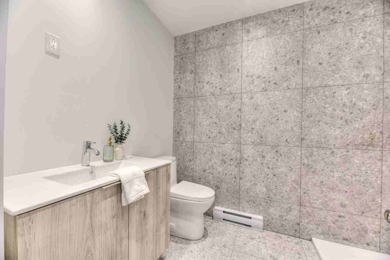 110 Rue de l'Église #3 - Photo 6 of 11