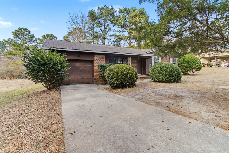 7606 Jennings Ln - Photo 2 of 20