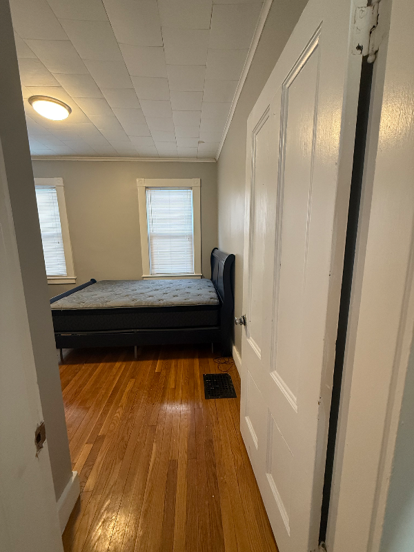 39 12th St #1 - Photo 2 of 4