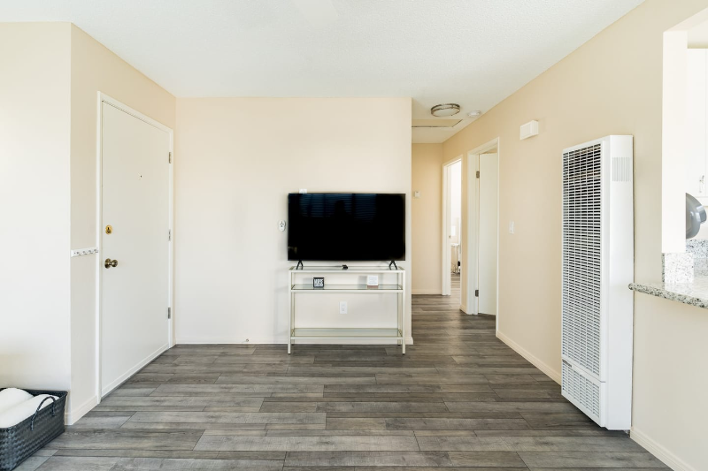 4327 Dawes St - Photo 7 of 10