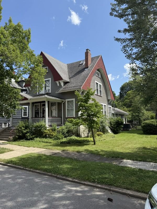 103 Maple Ave - Photo 2 of 28