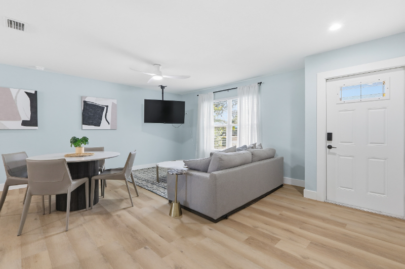 2751 Sydelle St - Photo 2 of 20