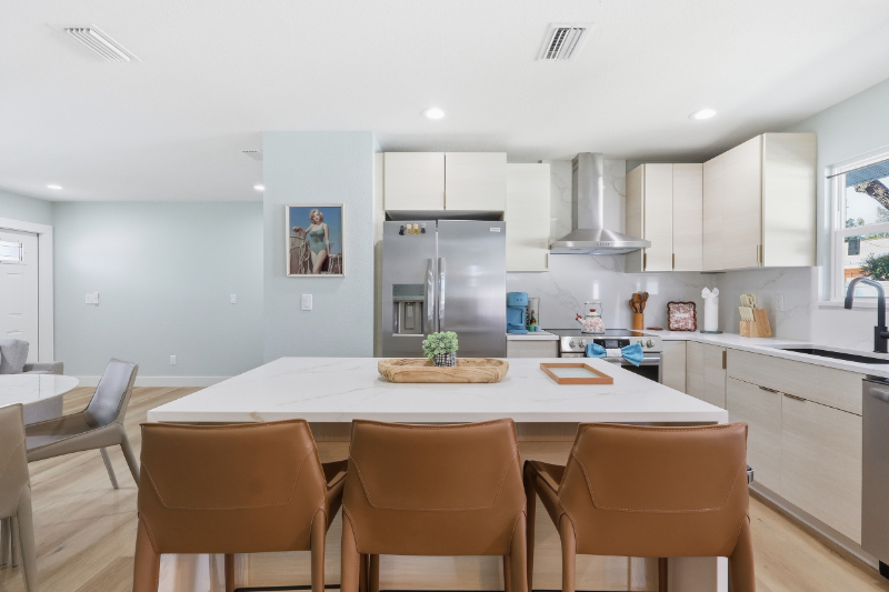 2751 Sydelle St - Photo 6 of 20