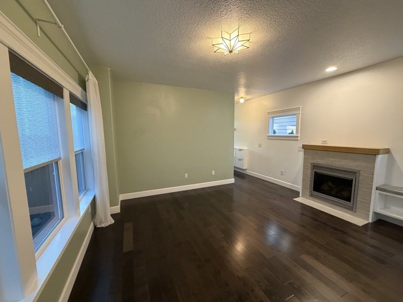 1940 Ne 72nd Ave - Photo 6 of 22