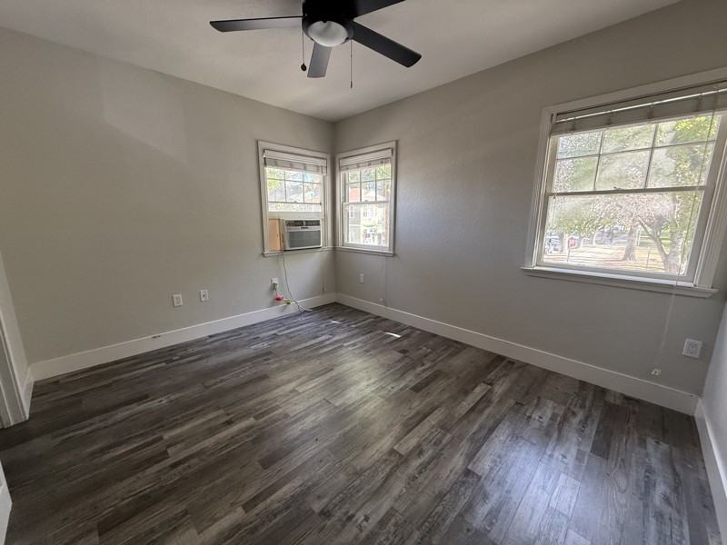 2000 6th St #B - Photo 6 of 15