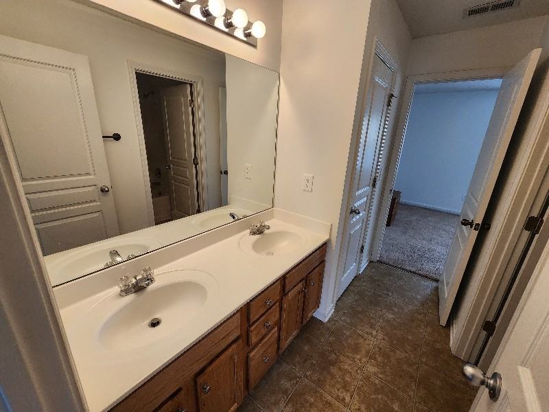 3512 Clear Creek Xing Nw - Photo 5 of 10