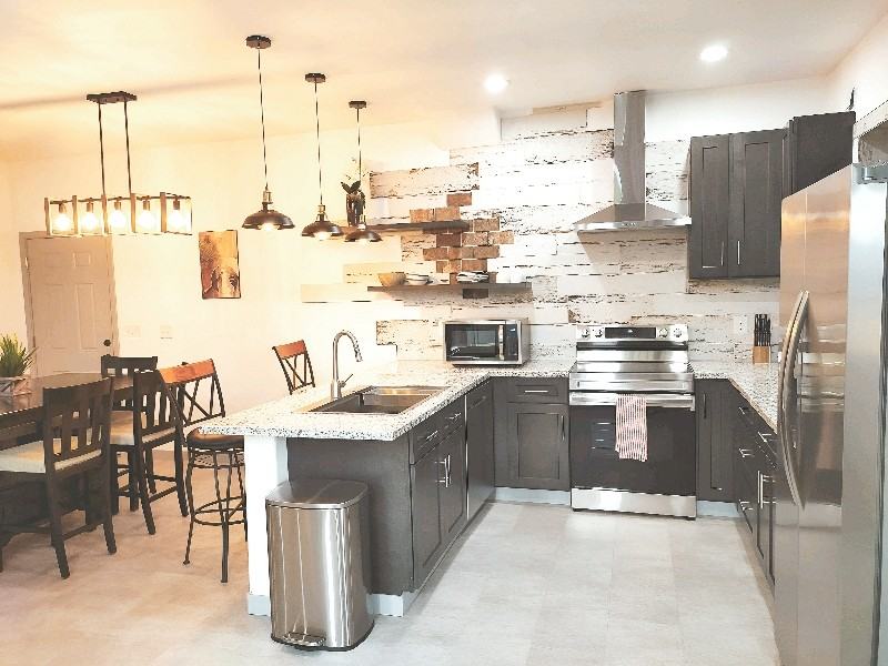 283 Berrydale Ave - Photo 6 of 16