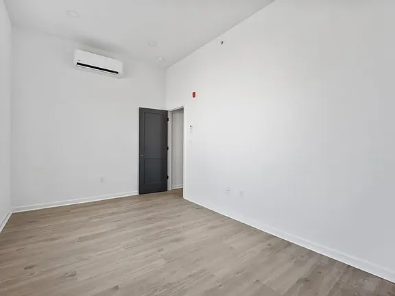 1500 W Tioga St, Philadelphia, Pa 19140, Usa #1 - Photo 3 of 14