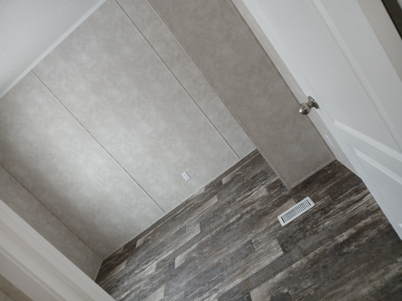 109 Pelican Dr - Photo 2 of 7