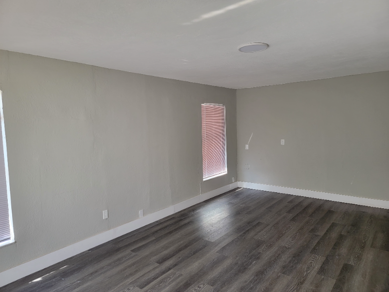 2441 Nwstreet - Photo 4 of 7