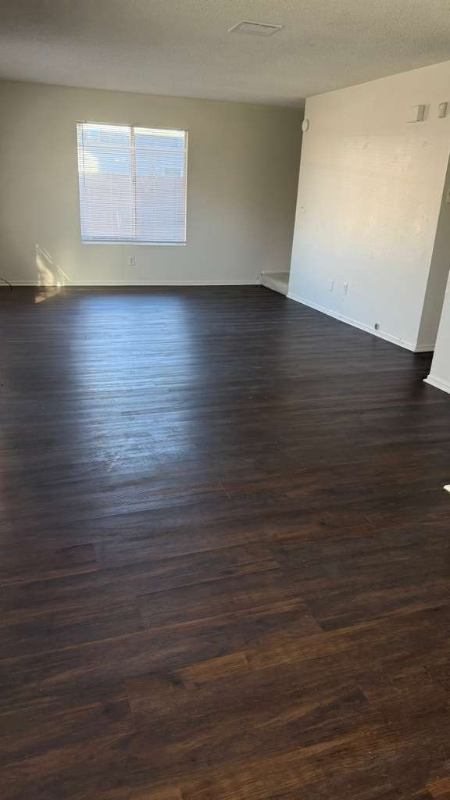 44133 Beech Ave - Photo 3 of 20