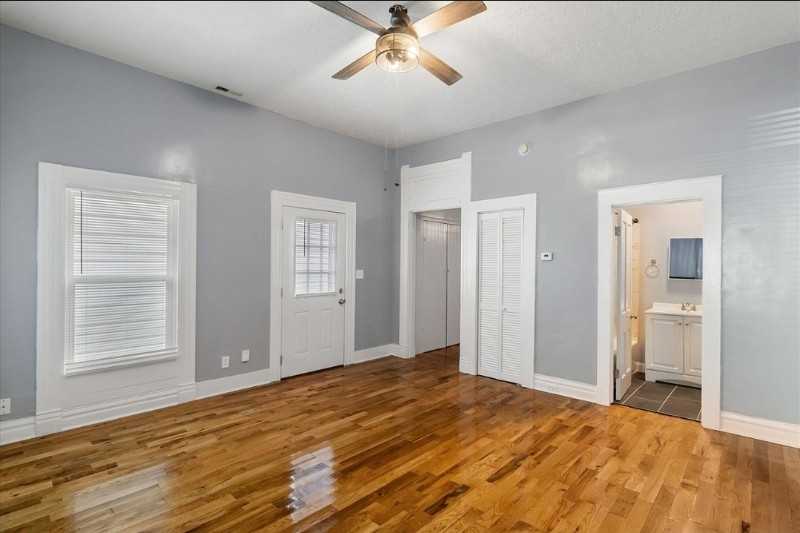 331 N 23rd St - Photo 7 of 8