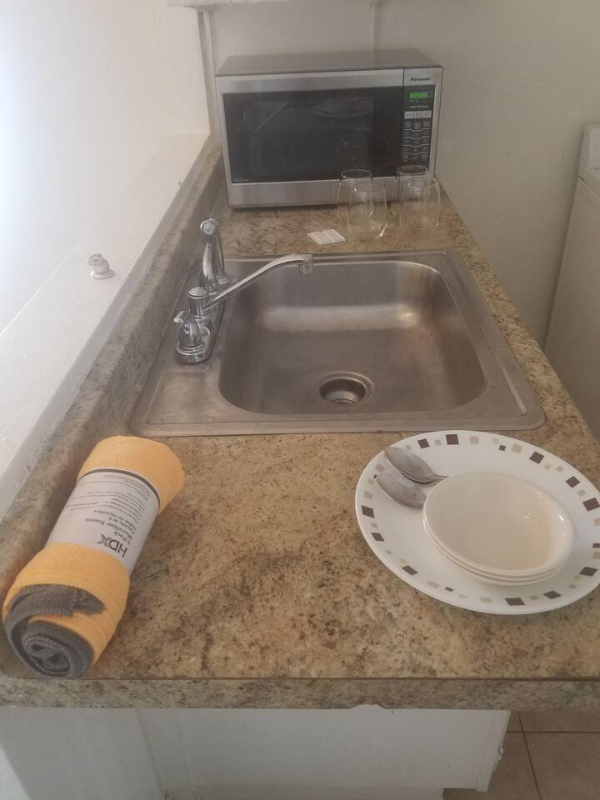 11744 Archwood St - Photo 6 of 20