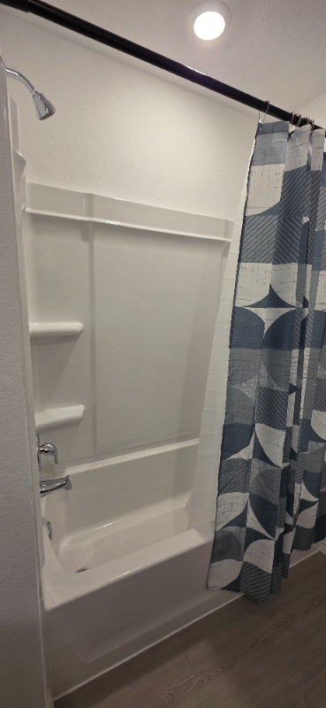 115 Kings Row Ln - Photo 6 of 16