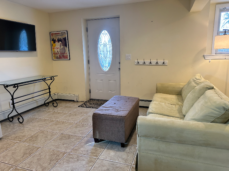 25 Topaz Dr #1 - Photo 3 of 5