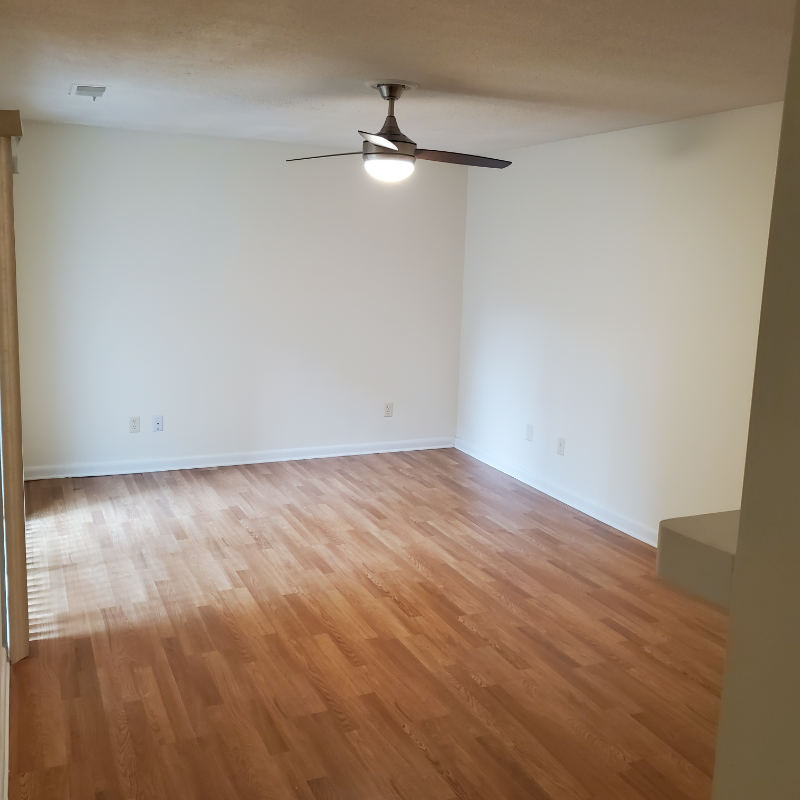 102 Saint James Pl - Photo 6 of 8