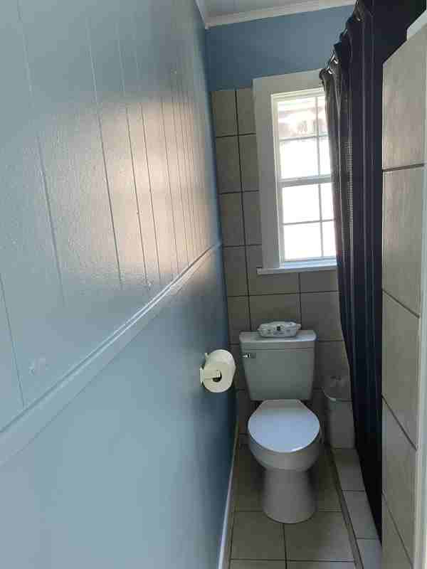 717 Baker St - Photo 3 of 16