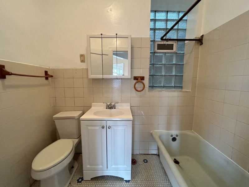 4751 N Kenneth Ave #3 - Photo 7 of 8