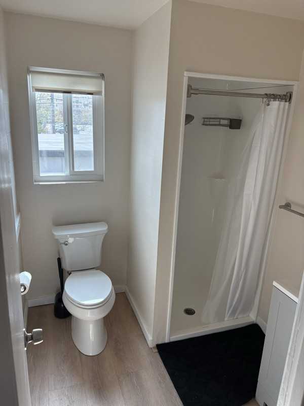 1732 Hoover Ave - Photo 4 of 8