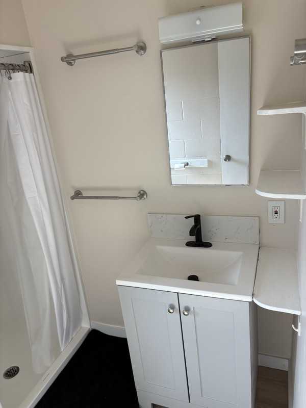 1732 Hoover Ave - Photo 5 of 8