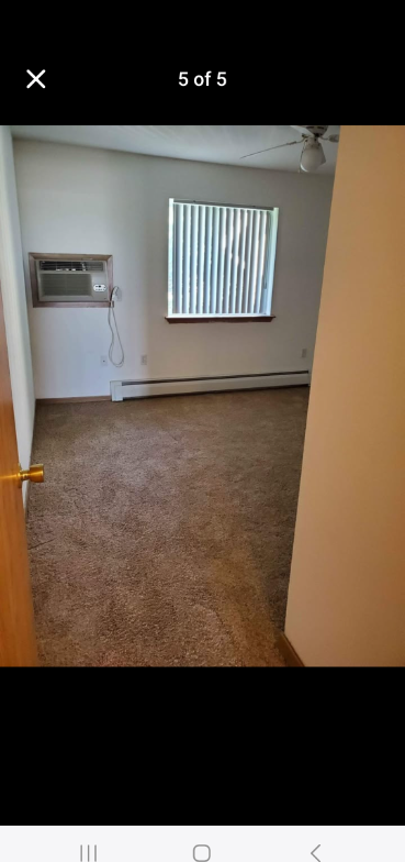 1422 Irish Dr #4 - Photo 4 of 5