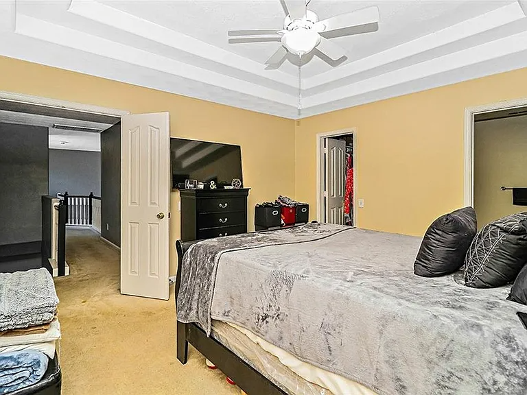 5473 Kiawah Ct - Photo 7 of 20