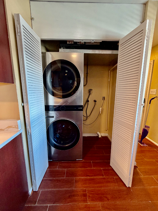 4013 Parkwood Ct - Photo 4 of 14