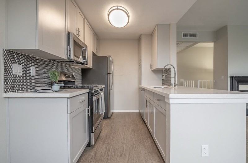 12005 Albert Streeet Valley Village Ca - Photo 2 of 5