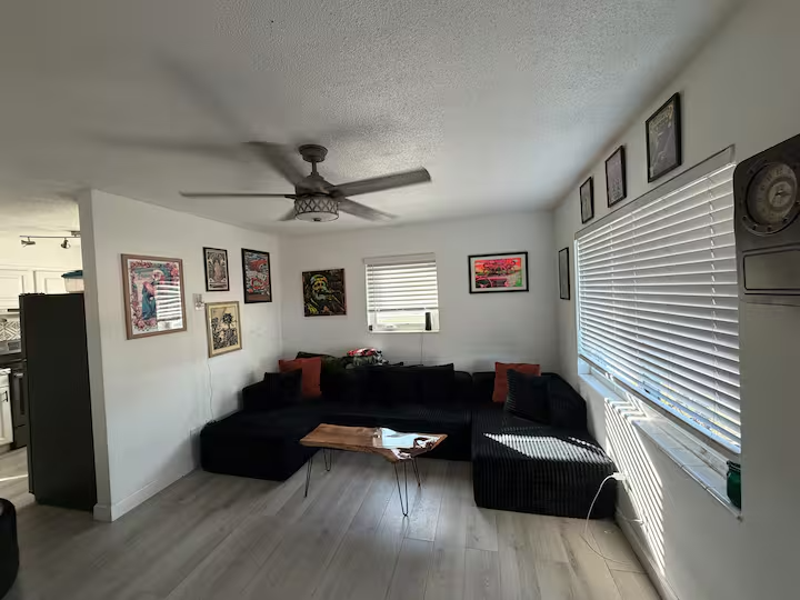 5758 20th Ave N - Photo 2 of 20