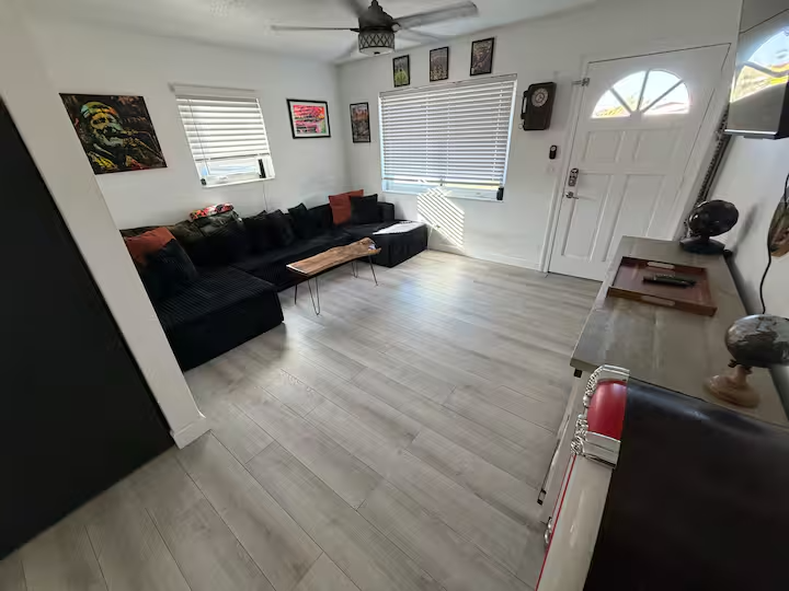 5758 20th Ave N - Photo 4 of 20