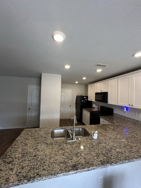 2071 Alderman Way - Photo 3 of 19