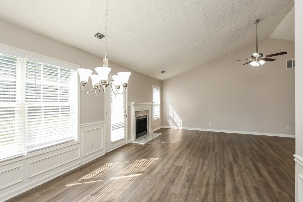 2435 Cordillo Dr - Photo 6 of 19