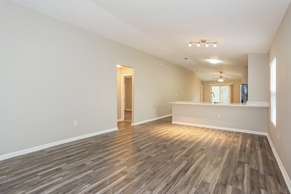 3812 Evan Samuel Dr - Photo 4 of 16