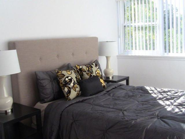 875 Corydon Avenue - Photo 5 of 32