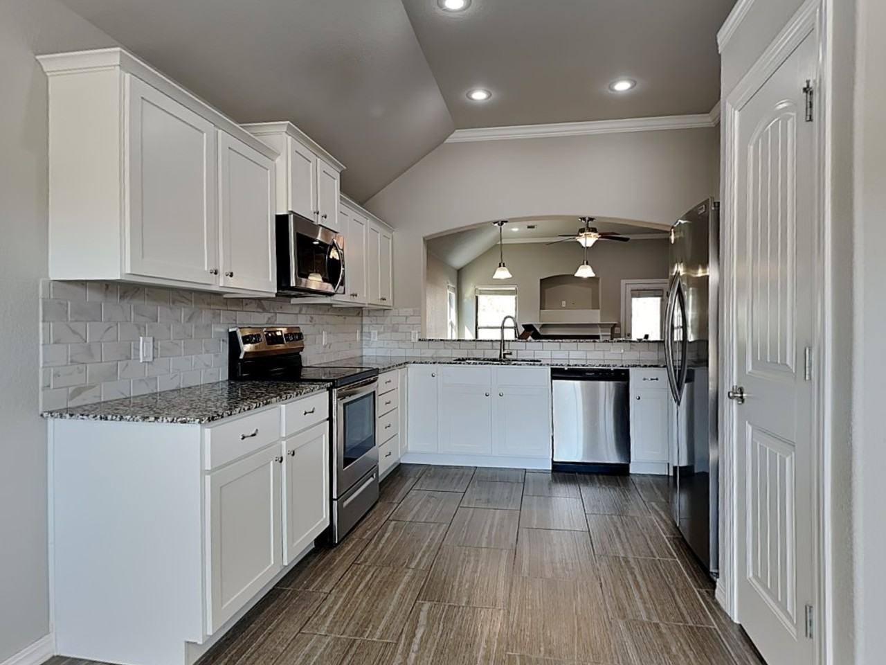 6294 W Limerick Way - Photo 4 of 20