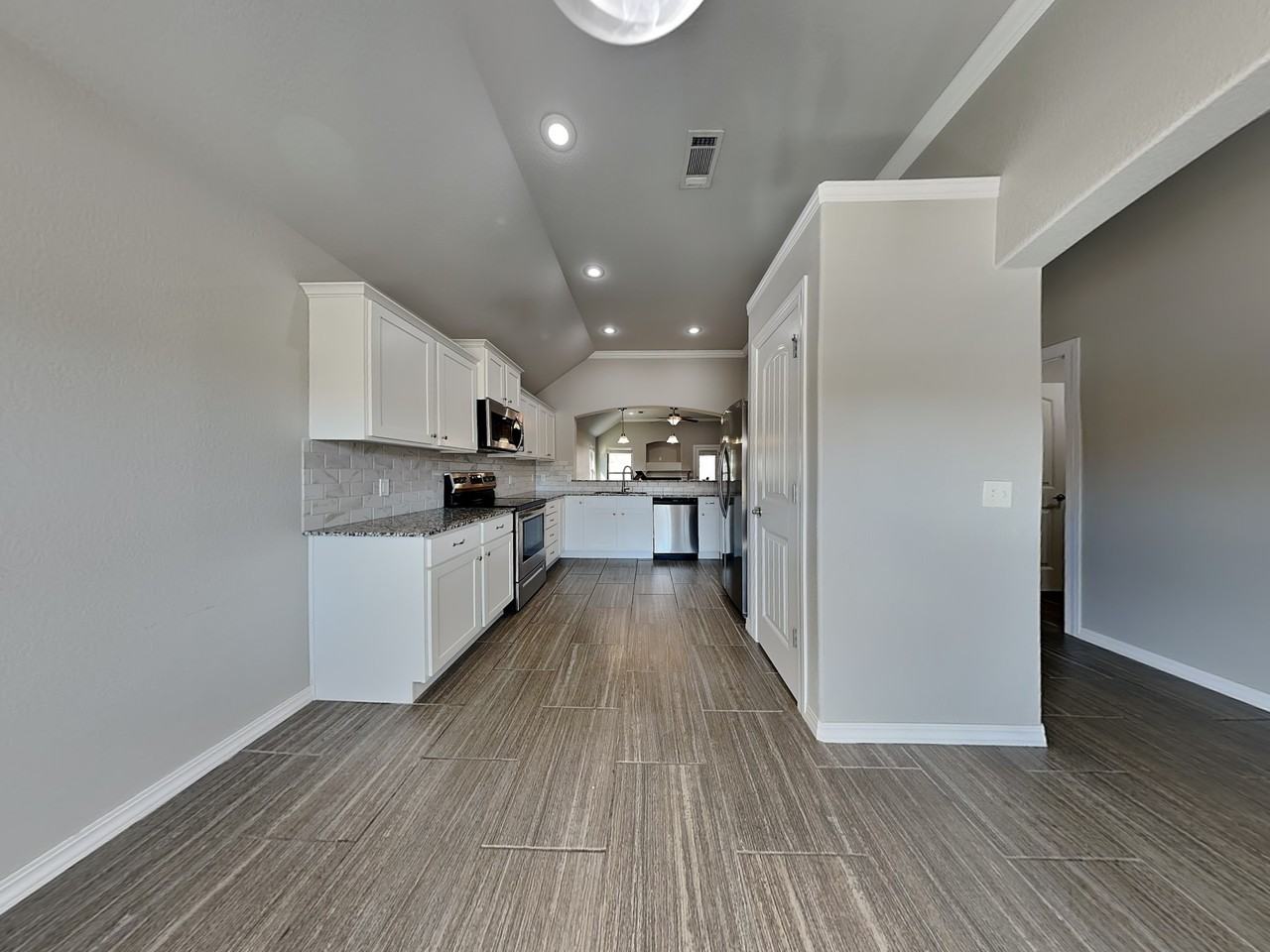 6294 W Limerick Way - Photo 5 of 20