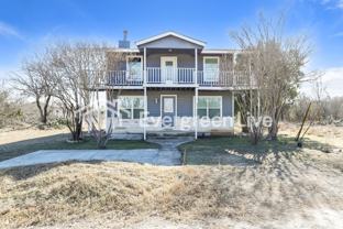 414 Medina Dr - Photo 1 of 1