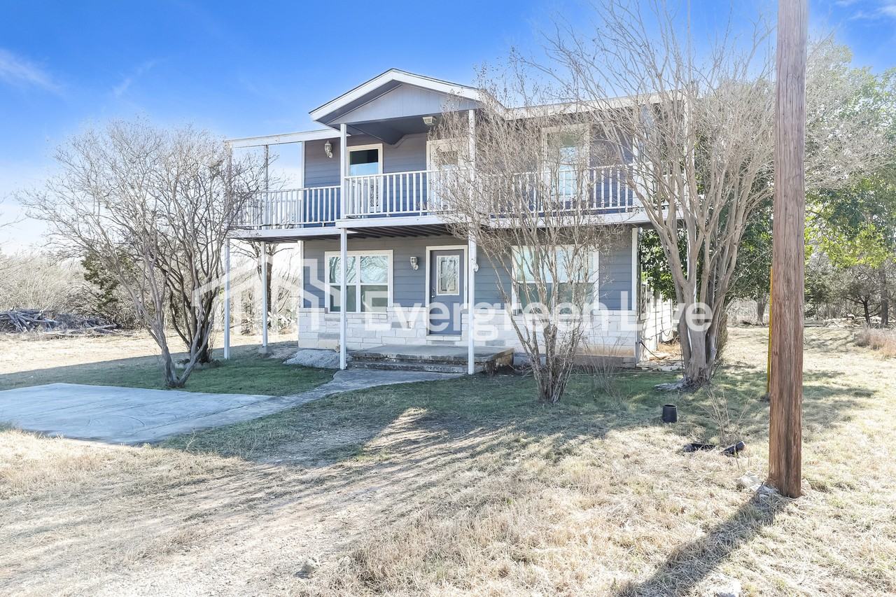 414 Medina Dr - Photo 3 of 16