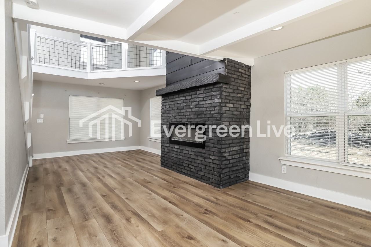 414 Medina Dr - Photo 6 of 16